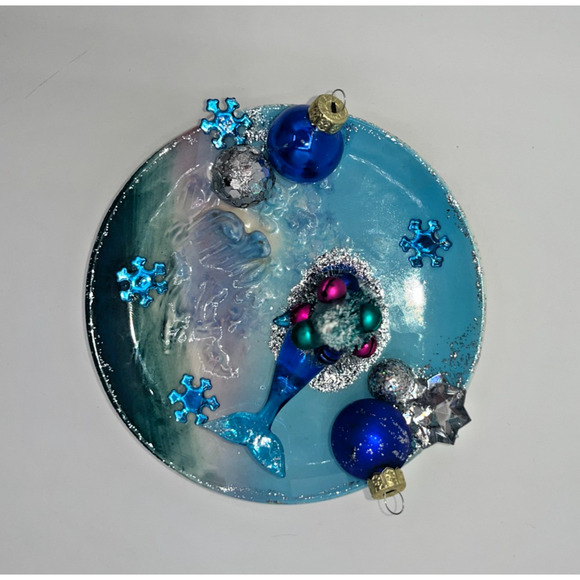 Vintage Mini Hand Blown Glass Blue Christmas Whale "Swimming in Snowflakes"OOAK - Picture 4 of 16
